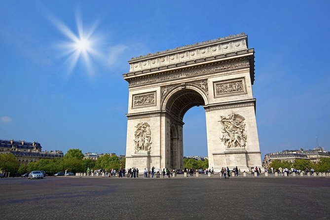 Full-Day Self-Guided Paris Tour from London by Eurostar with Seine River Cruise - Reserved seats and an on-train guide: what Premium Tours adds