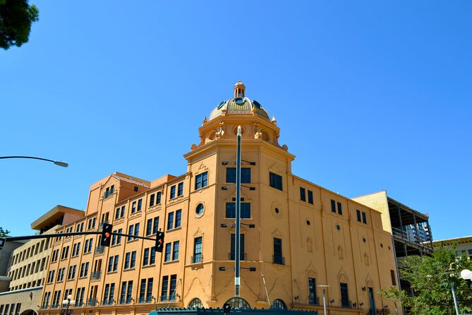 Gaslamp Secrets: Self-Guided Puzzle Walk in San Diego - Your phone is the guide: how the game works on the ground