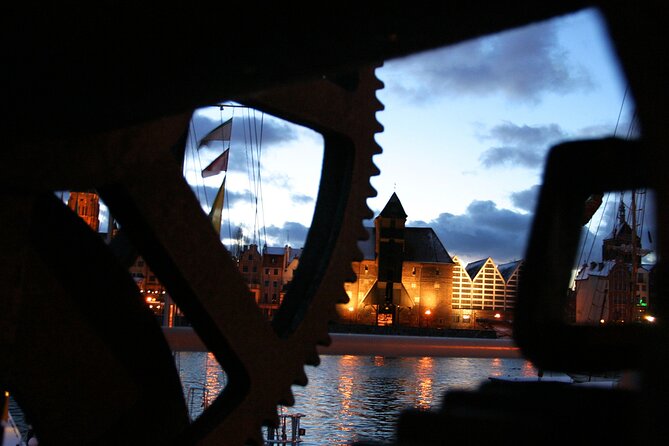 Gdansk Scavenger Hunt and Highlights Self Guided Audio Tour - Key highlights before you go