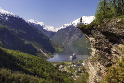 Geiranger: Bus Tour with Multilingual Audio Guide - Price and Time: What $78 Buys You in Real Terms