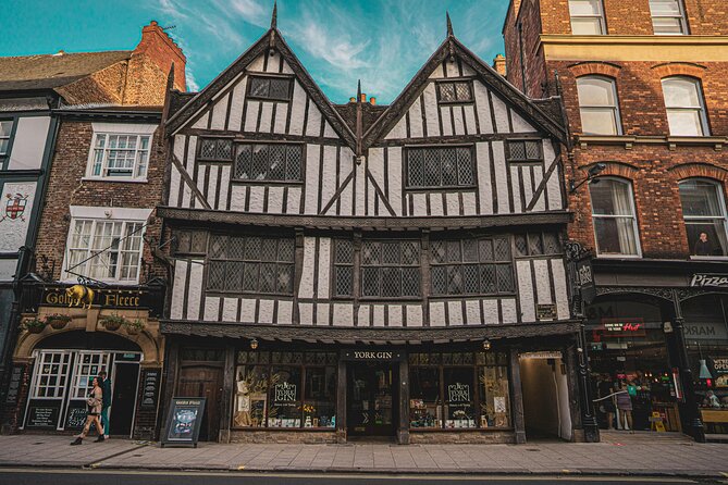 Ghosts and Ghouls Haunted York Self Guided Audio Tour - Who this haunted audio tour suits best