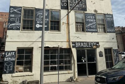 Ghosts of Savannah Self-Guided Haunted Audio Tour App/EMF Reader - What You Actually Get: Audio Tour App + EMF Reader