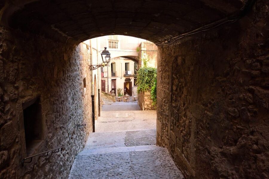 Girona: Self-guided Audio City Tour on Your Phone - Price and what you truly get for $11