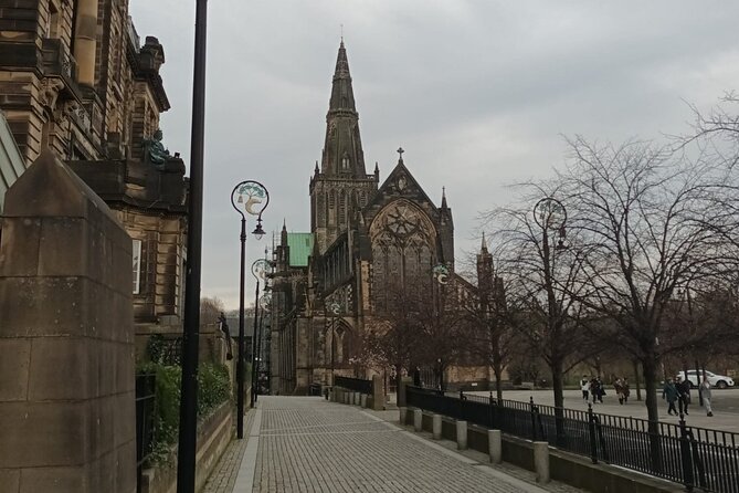 Glasgow Private Self-Guided Tour - Necropolis: Glasgow’s cemetery that feels like an outdoor viewpoint
