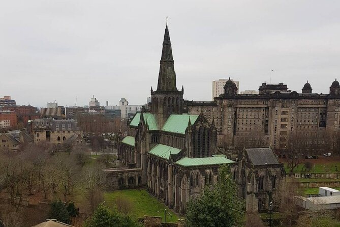 Glasgow Private Self-Guided Tour - Strathclyde University and the art-friendly architecture around it