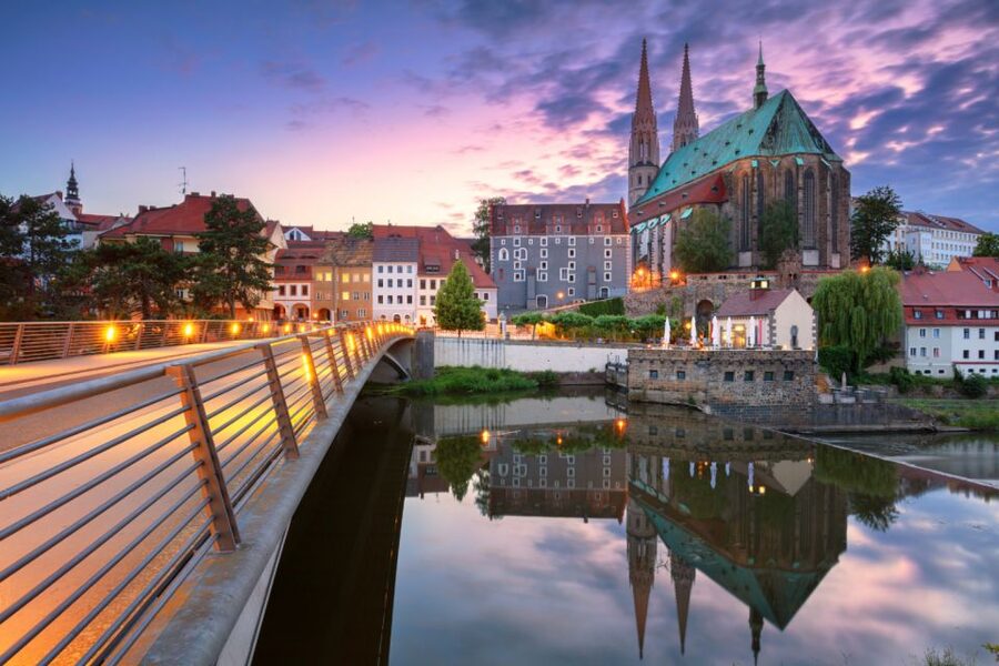 Görlitz: Scavenger Hunt Self-Guided Tour - Where You Start: Train Station to Postplatz (and Görliwood Stops)
