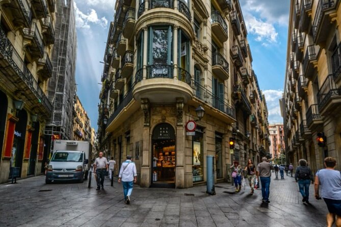 Gothic Quarter Barcelona Tour with Audioguide - Plaça Reial at Night (Even If You Arrive in Daylight)