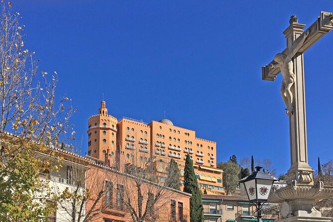 Granada’s Realejo District: A Self-Guided Tour of the Old Quarter - Views, walls, and architecture: why these stops are worth your time