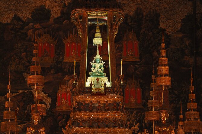 Grand Palace Self-Guided Walking Tour (entry not incl.) - Price and value: $10 for an audio guide that lasts a year