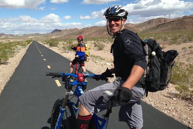 Guided or Self-Guided Road Bike Tour of Red Rock Canyon - The Red Rock Canyon experience: what you’ll see on the paved loop