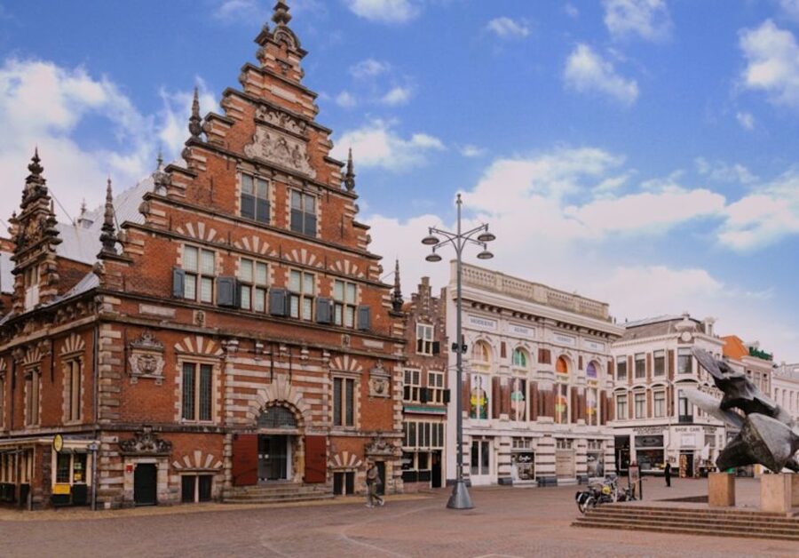 Haarlem: Frans Hals Museum Entrance Ticket with Audio Guide - The Simple Plan: Two Venues, One Easy 7-Minute Walk