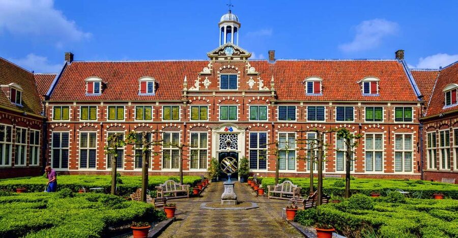 Haarlem: Frans Hals Museum Entrance Ticket with Audio Guide - HOF Frans Hals Museum: Why the Second Building Matters
