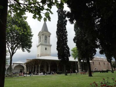 Hagia Sophia & Topkapi Palace Combo Tickets with Audio Guide - Hagia Sophia Museum: What You’ll Actually See (And What You Won’t)