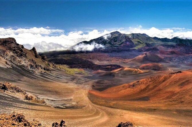Haleakala Sunrise Best Self-Guided Bike Tour - The 6,500-ft start and 15-mile downhill: what the Fabulous 29 switchbacks feel like