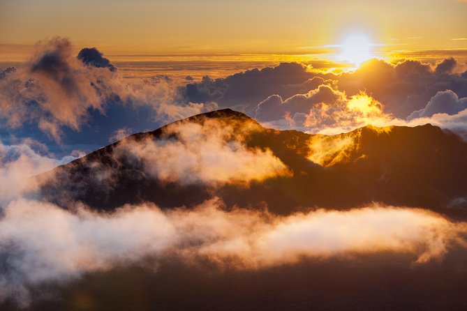 Haleakala Sunset and Stargazing Audio Tour - Why Haleakala Sunset Needs a Plan (Even in a Car)