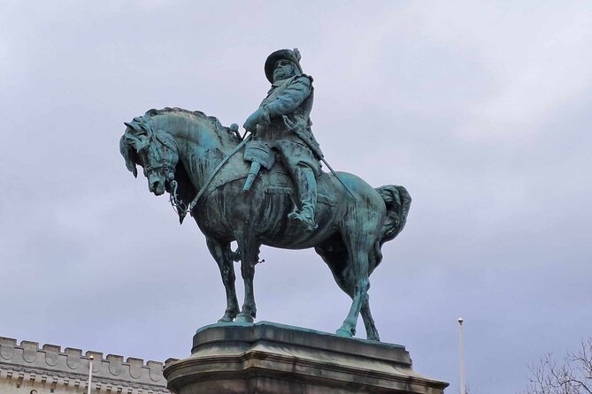 Half Day Self-Guided Audio Walking Tour in Cosmopolitan Malmö - The app does the guiding: audio, quizzes, and pacing you control
