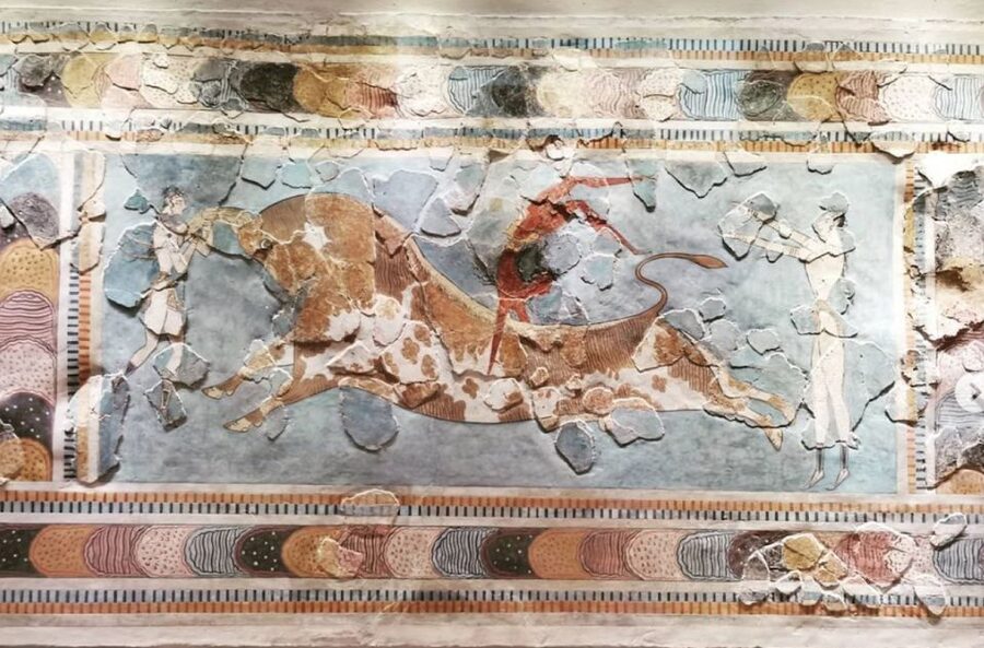 Heraklion Archaeological Museum Ticket & Audio Guide - Entering the Museum: How the Audio Lets You Wander Confidently