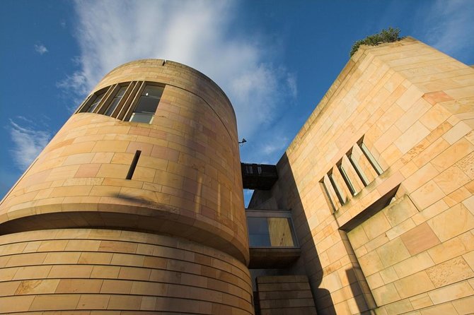 Highlights from Edinburgh’s Old Town: A Self-Guided Audio Tour - Key highlights you’ll feel right away