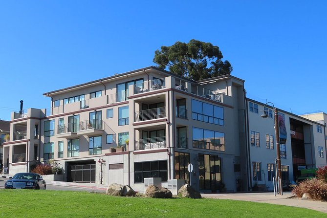 Historic Cannery Row: A Self-Guided Audio Tour of John Steinbeck's Monterey - Monterey Bay Aquarium and the 2019 Education Center Built for Learning
