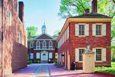 Historic Sites of Philadelphia Self-Guided Walking Audio Tour - Stop 1: Elfreth’s Alley and the feeling of walking where history stayed put