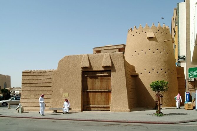 Historical Riyadh Self-Guided Audio Walking Tour - Riyadh in 50 minutes: a walk with real story momentum