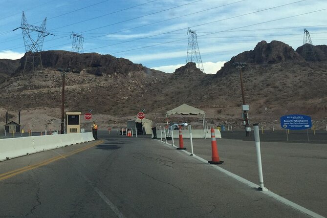 Hoover Dam Self-Guided Driving Audio Tour Guide - How the Audio Works Without Turning Your Trip Into a Tech Project