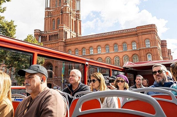 Hop-on Hop-off Berlin Tour with Audio Guide - Stop by Stop: What Each Boarding Point Lets You See