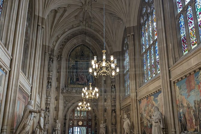 Houses of Parliament Ticket & Political London Audio Guide - Meeting the VoxCity Host at George V Statue (Abingdon St SW1P 3JY)