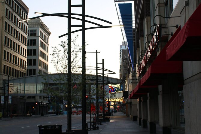 In the Footsteps of Prince: A Self-Guided Audio Tour of Downtown Minneapolis - Should you book this Prince self-guided audio tour?