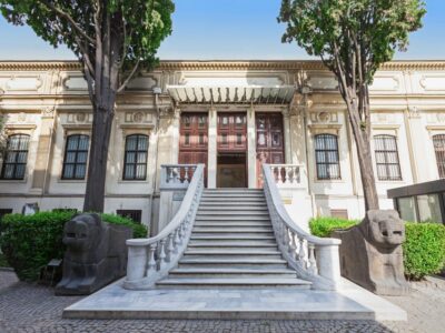 Istanbul Archaeological Museums Entry Ticket & Audio Guide - Getting There: Tram T1 to Gulhane and a Short Walk