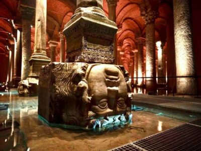 Istanbul: Basilica Cistern Skip-the-Line Entry & Audio Guide - Getting in fast: QR codes, the right line, and real-world bottlenecks