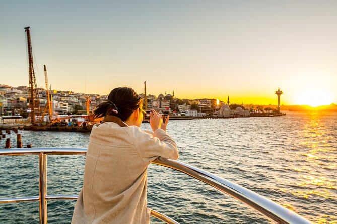 Istanbul Bosphorus Sightseeing Cruise with Audio Guide - Rumeli Fortress and Anadolu Hisarı: why the Ottomans cared about this narrow channel