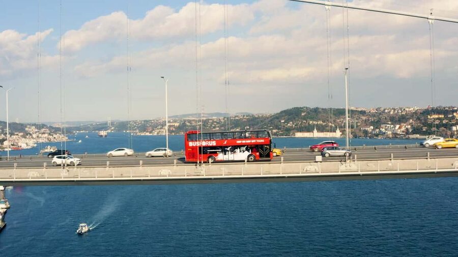 Istanbul: Hop-On Hop-Off Sightseeing Bus with Audio Guide - Entering the route: getting started without stress