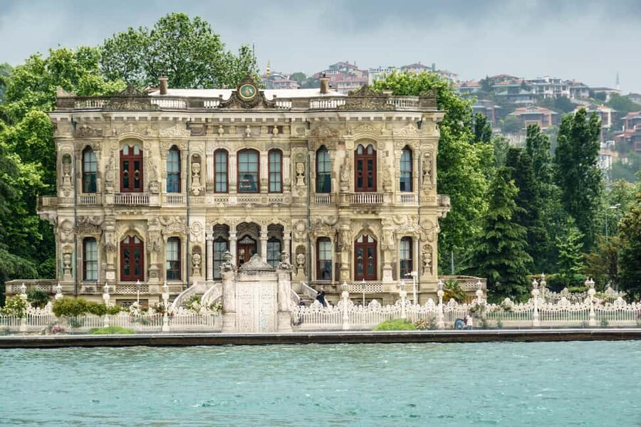 İstanbul: Small-Group Sunset Cruise & Audio Guide w/Snack - Value check: is $12 really a smart deal?