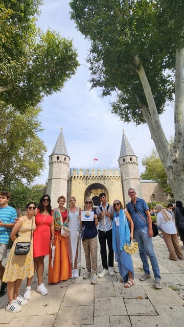 Istanbul : Topkapi Palace and Harem Entrance w/Audio Guide - The Harem and Sacred Relics: What the Narration Helps You Spot
