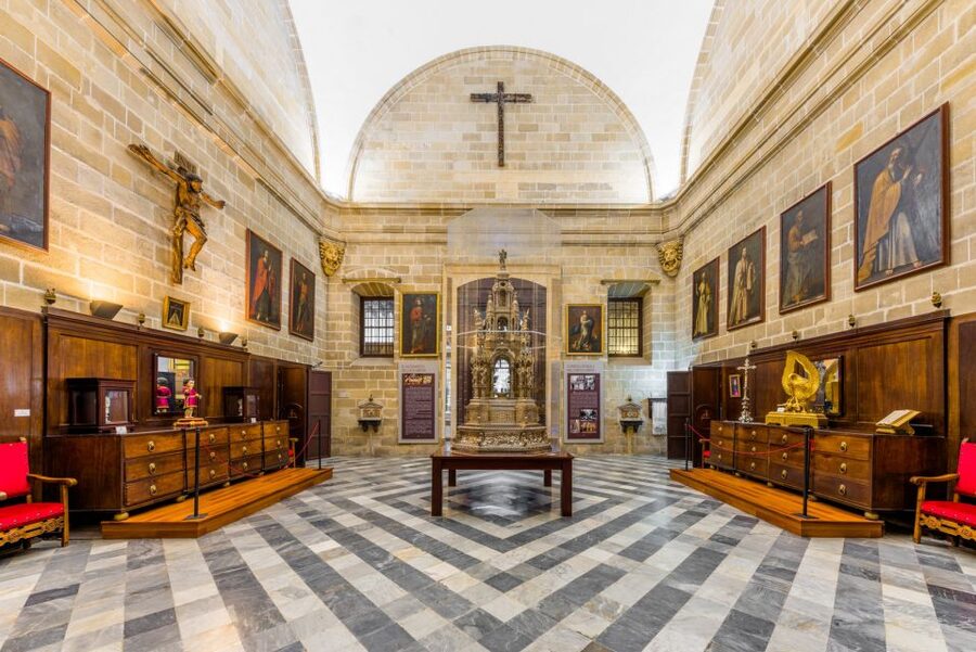 Jerez de la Frontera: Cathedral of Jerez Ticket & Audioguide - Key things you’ll notice here