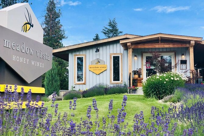 Kelowna E-Bike Bee Tour, Tastings, Organic Lunch & Audio Guide - Where you start and how the timing feels in real life