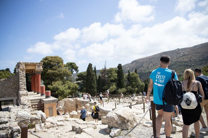Knossos Palace Self-Guided Treasure Hunt & Tour - The Horns of Consecration: where the experience lands
