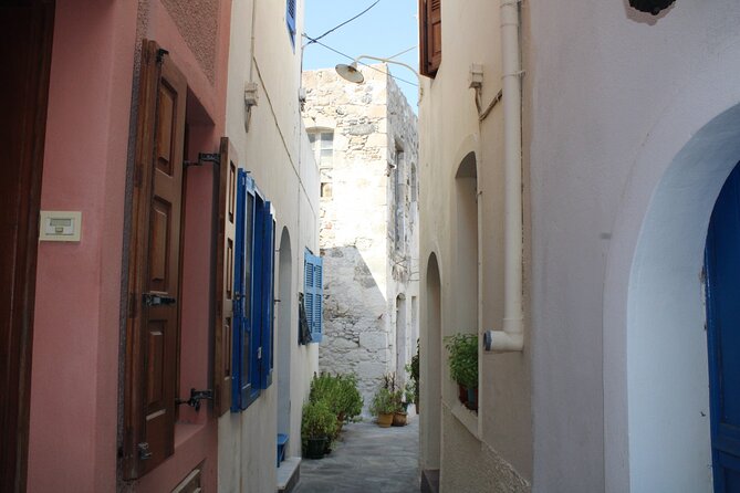 Kos Scavenger Hunt and Highlights Self Guided Audio Tour - Walking route reality: how the 2.7 km turns into about 2.5 hours