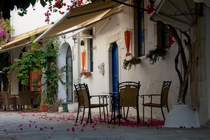 Kos Scavenger Hunt and Highlights Self Guided Audio Tour - Fortress of Neratzia Bridge and Eleftherias Square: the “spot the clues” start