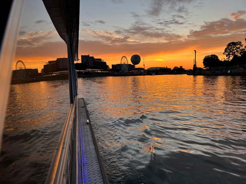 Krakow: Day or Night Vistula River Cruise with Audio Guide - Key highlights to know before you go