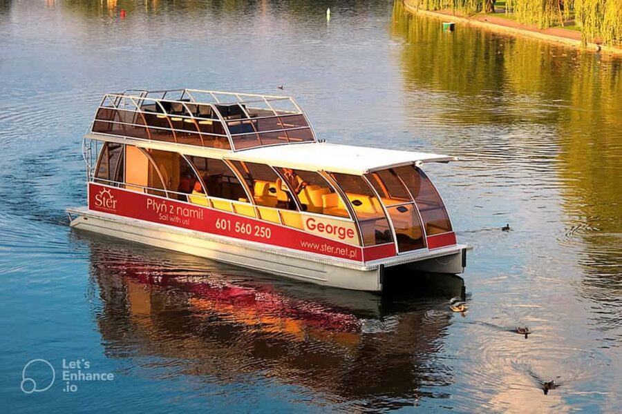 Krakow: Day or Night Vistula River Cruise with Audio Guide - Entering the experience: where the cruise starts at Wiślany Ogród
