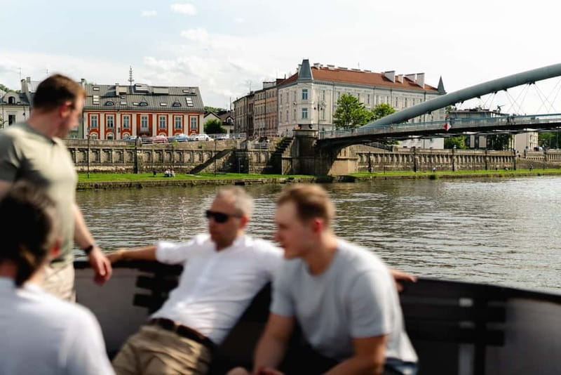 Krakow: Vistula River Sightseeing Cruise with Audio Guide - Wawel Hill and the Royal Castle Area: The Main Reason to Do This Cruise