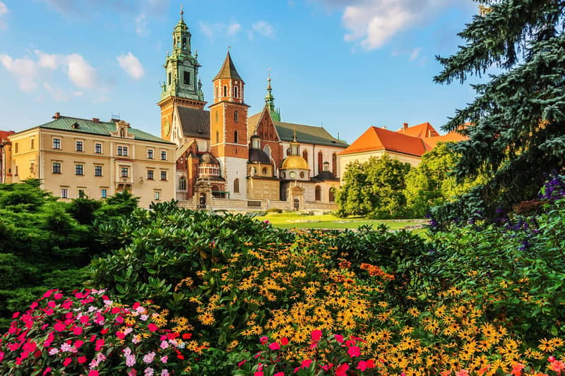 Krakow: Wawel Hill Audioguide Tour - Kanonicza Street up to Wawel Hill and the Royal Route climb