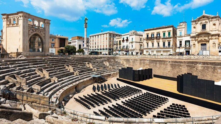 Lecce Audioguide - TravelMate app for your smartphone - Why a Lecce audio guide on your phone is a smart fit