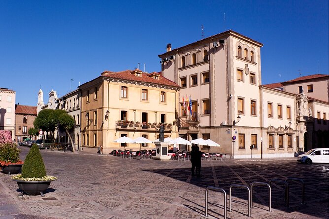 León Scavenger Hunt and Sights Self-Guided Tour - Tips to get the most out of the game