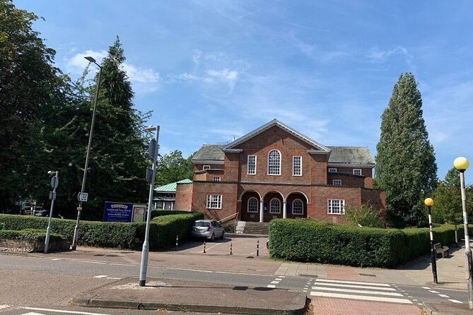 Letchworth Garden City: Self-Guided History Puzzle Walk - Broadway Gardens and Walk: how Howard’s ideas show up in layout