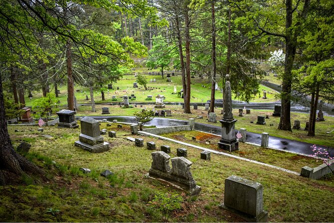 Lexington & Concord Self-Guided Driving & Walking Audio Tour - Meriam’s Corner: The Small Place Where Things Turn Brutal