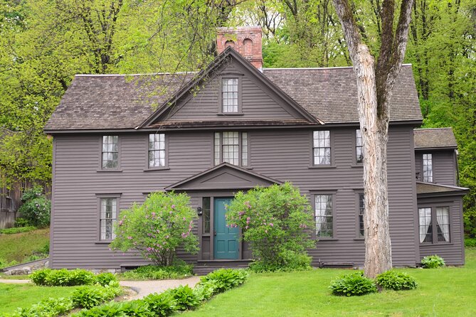 Lexington & Concord Self-Guided Driving & Walking Audio Tour - Concord Authors Stops: The Wayside, Orchard House, and Little Women