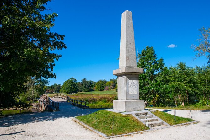Lexington & Concord Self-Guided Driving & Walking Audio Tour - Lexington Battle Green: First Shots, Then the Numbers Behind the Cost
